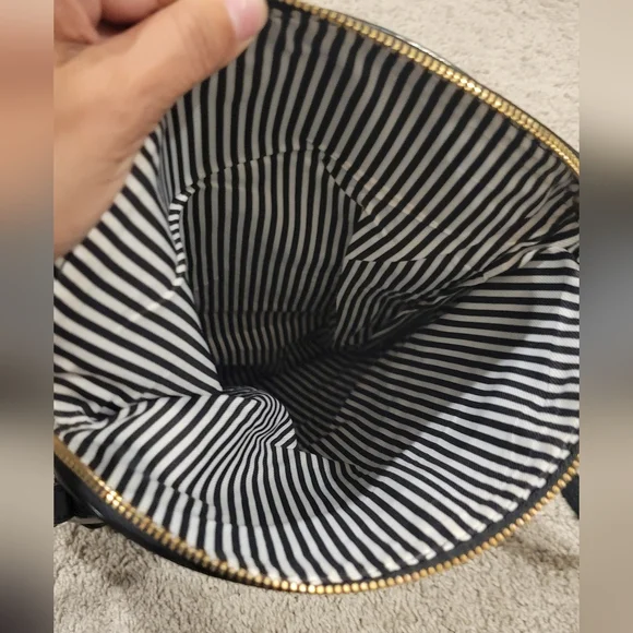 Kate Spade Leather Crossbody Purse - Picture 5 of 10